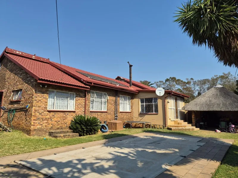 5 Bedroom House in The Reeds
