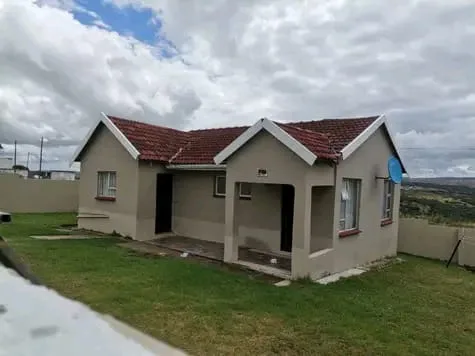 2 Bedroom House for sale in Mdantsane Nu 17