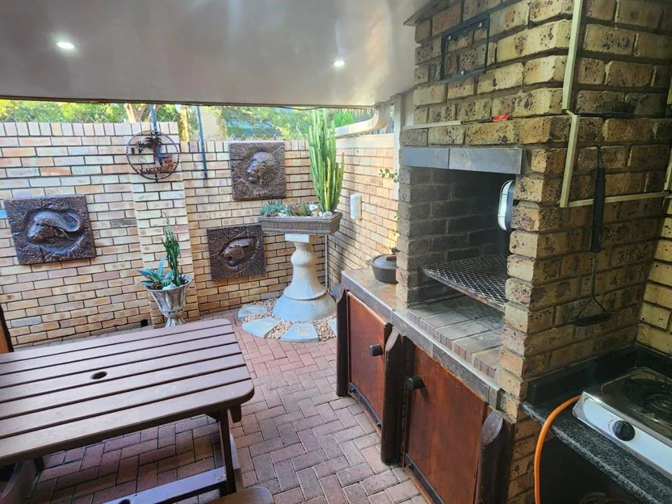 3 Bedroom Townhouse for sale in Potchefstroom Central