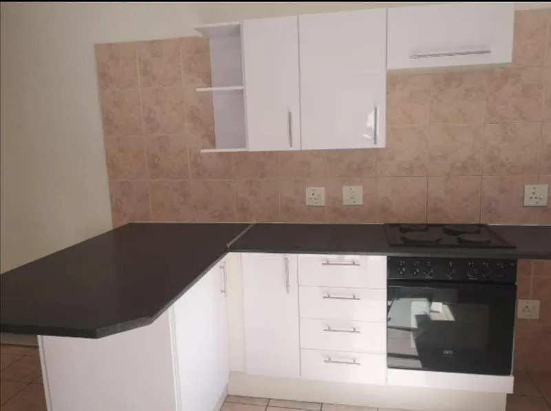 2 Bedroom Townhouse to rent in Winchester Hills