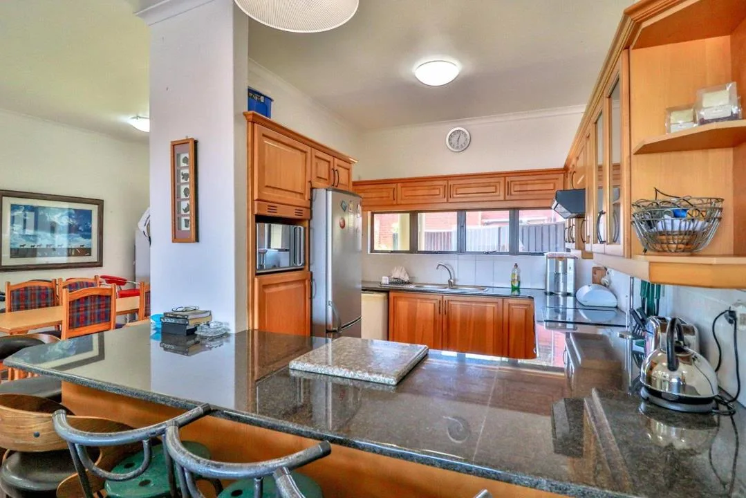 3 Bedroom Townhouse for sale in Tinley Manor