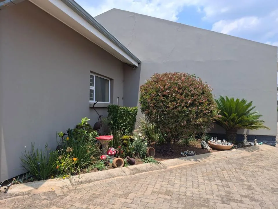 2 Bedroom House for sale in Rynfield