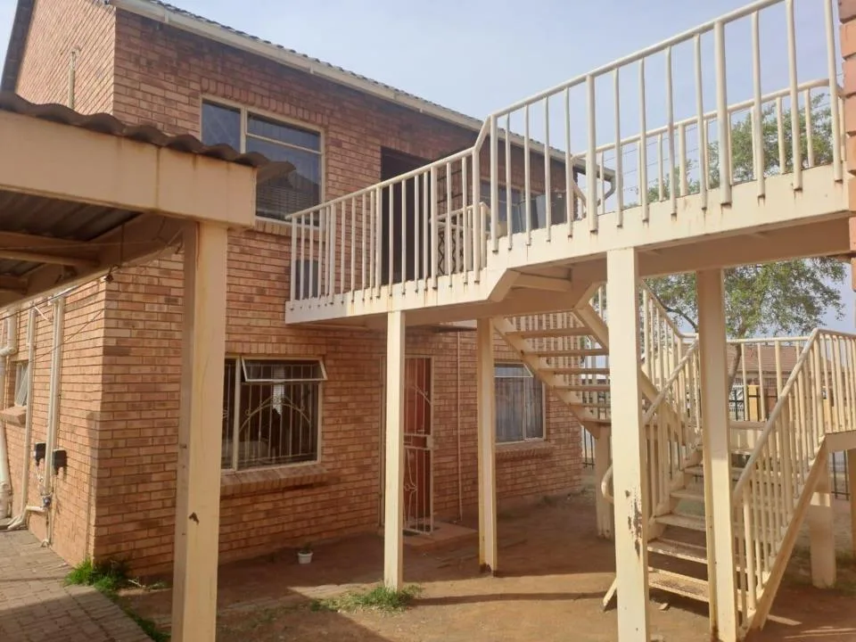 2 Bedroom Apartment / flat for sale in Blomanda