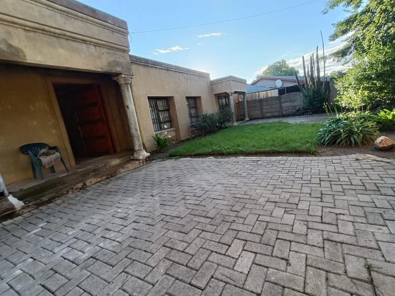3 Bedroom House for sale in Sasolburg Ext 1