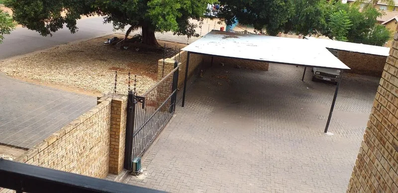 2 Bedroom House for sale in Rustenburg Central