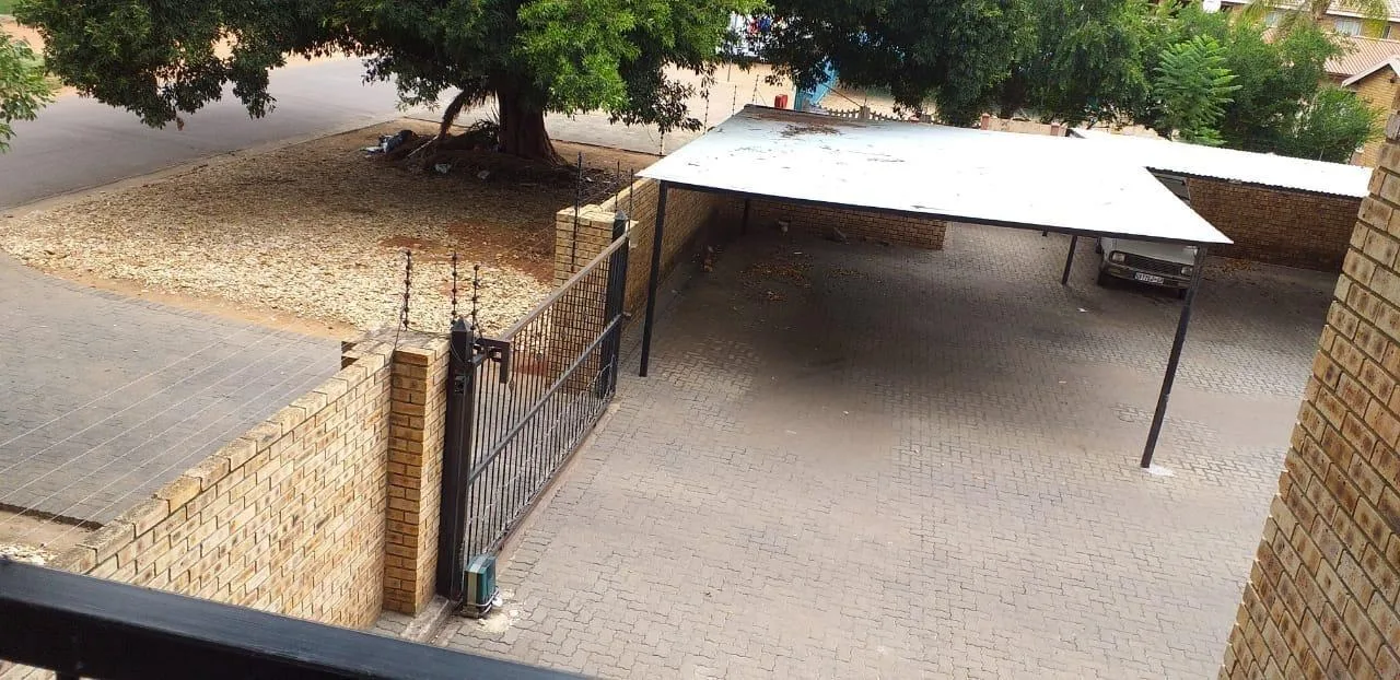 2 Bedroom House for sale in Rustenburg Central