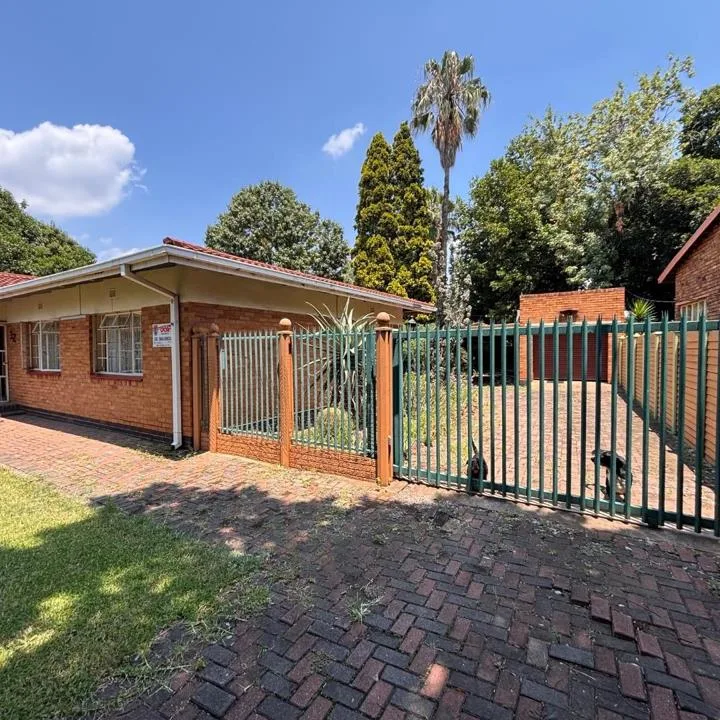 3 Bedroom House for sale in Vanderbijlpark SW 5