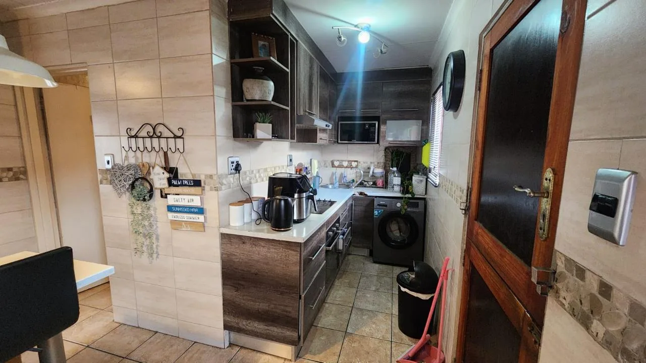 3 Bedroom House for sale in Windmill Park