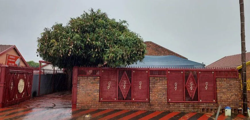 3 Bedroom House for sale in Soshanguve East Ext 5