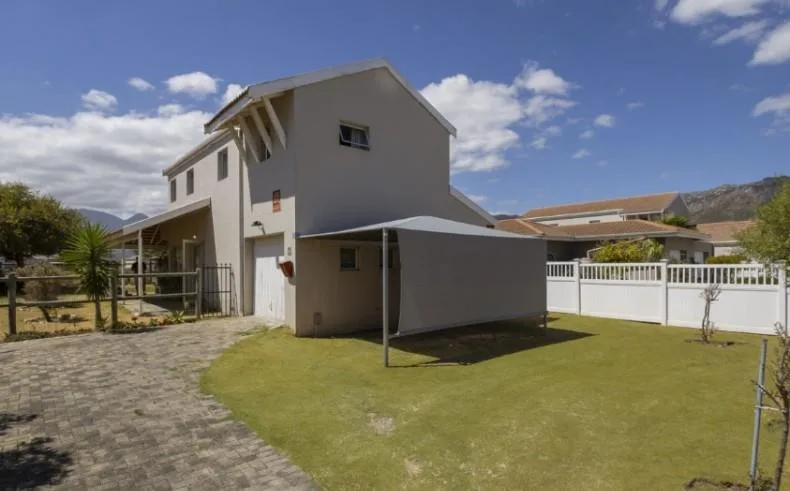 3 Bedroom House for sale in Fairview Golf Estate