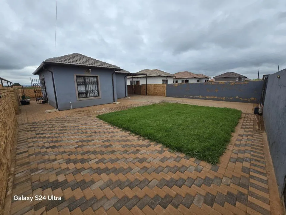 House for sale in Westonaria Rural