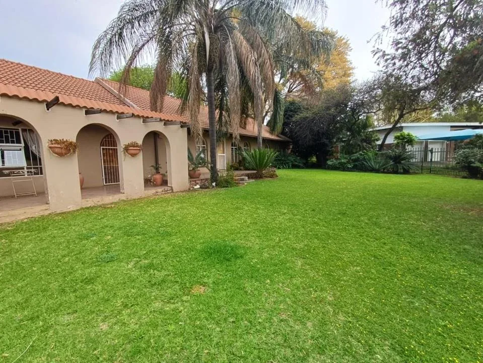 4 Bedroom House for sale in Elandsrand