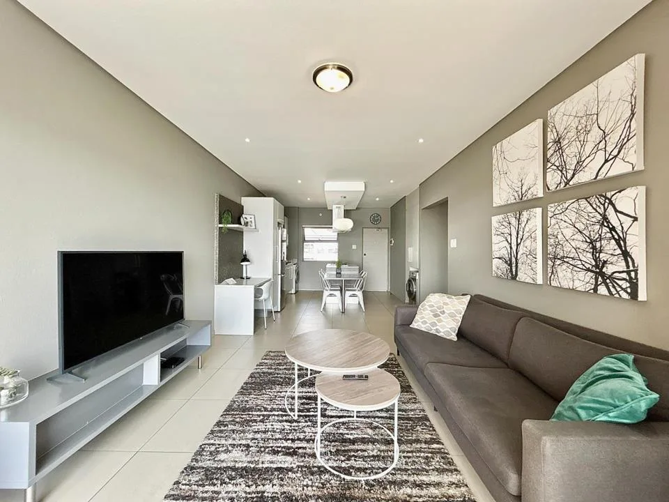 2 Bedroom Apartment / flat for sale in Bryanston