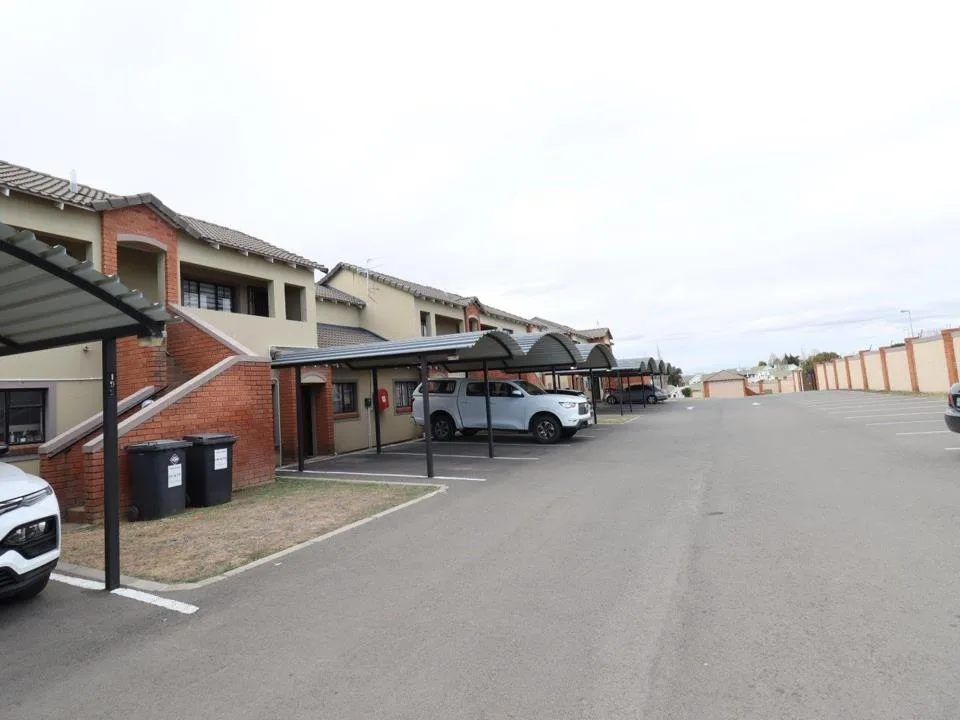 2 Bedroom Apartment / flat for sale in Hillside