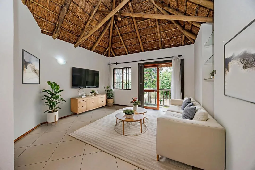2 Bedroom Apartment / flat for sale in Paulshof
