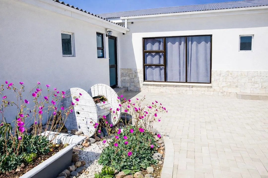 4 Bedroom House for sale in McDougall's Bay