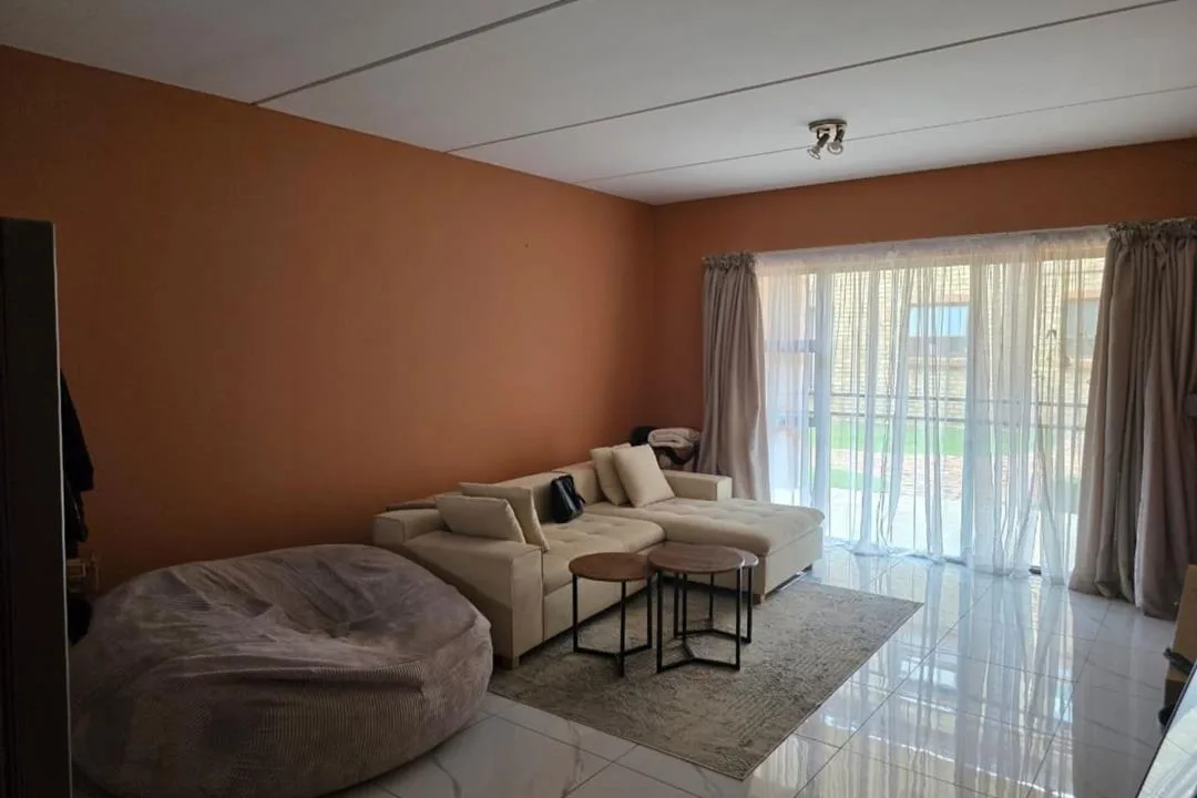 2 Bedroom Apartment / flat to rent in Sonneveld
