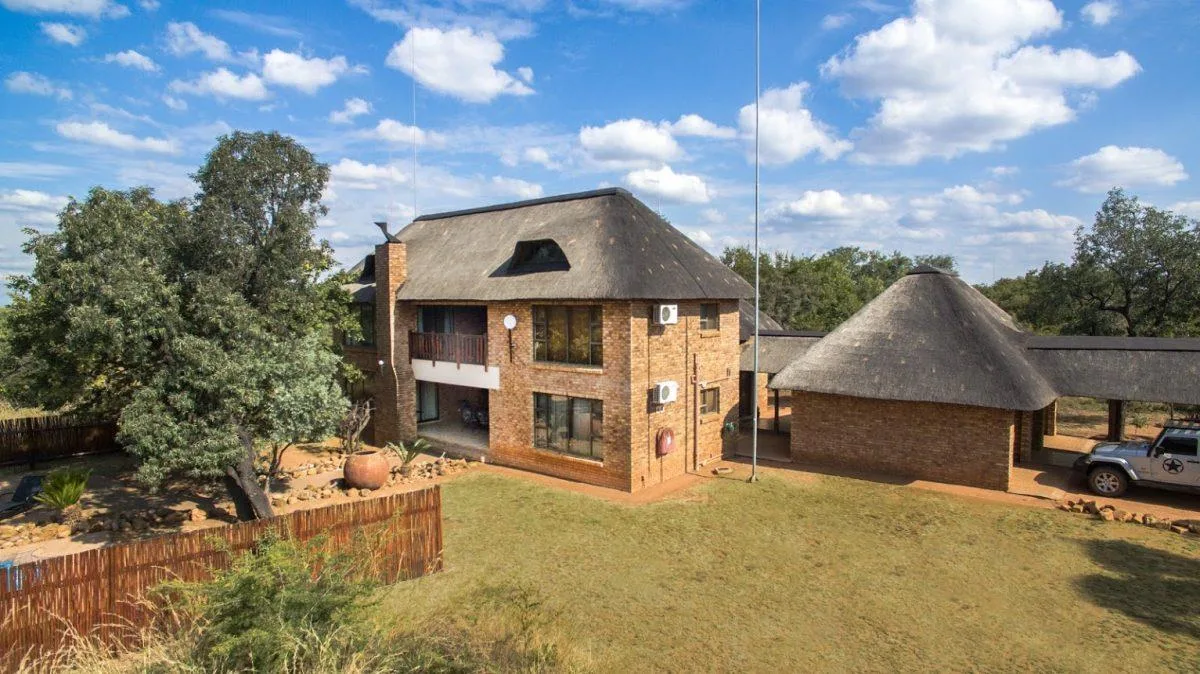 4 Bedroom House for sale in Zebula Golf Estate
