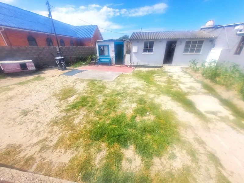 2 Bedroom House for sale in Guguletu