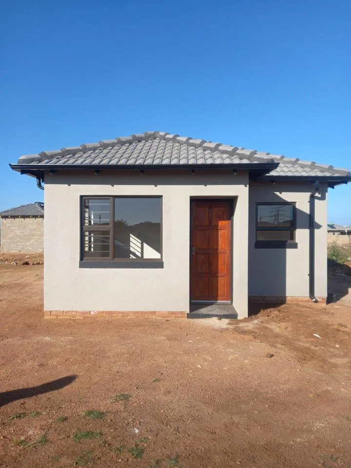 2 Bedroom House for sale in Soshanguve WW