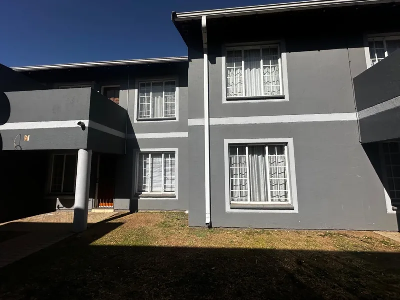 1 Bedroom Apartment in Comet
