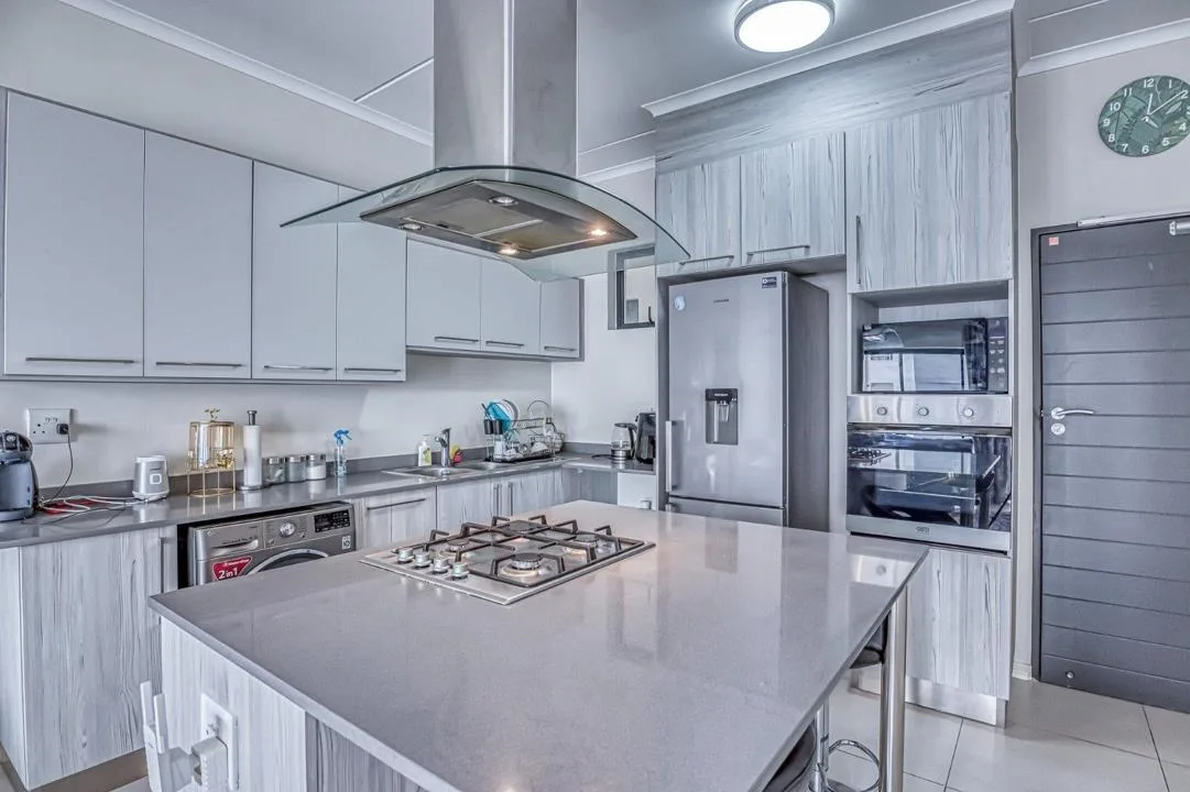 2 Bedroom Apartment / flat for sale in Erand Gardens