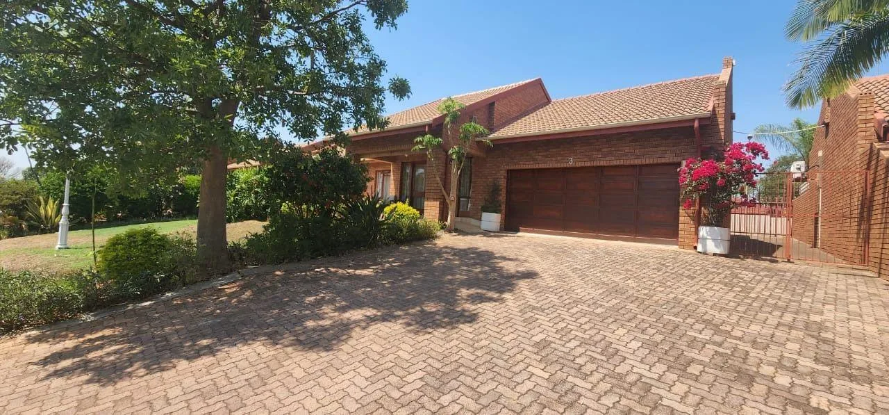 3 Bedroom Townhouse for sale in Bela Bela