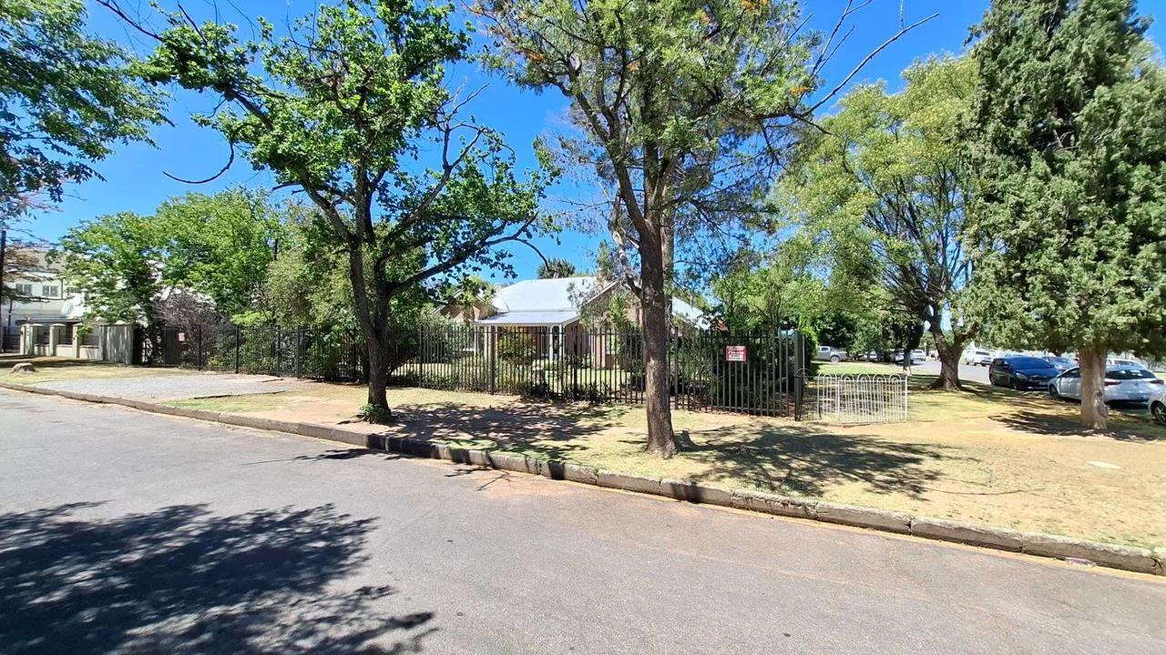 3 Bedroom House for sale in Top Town