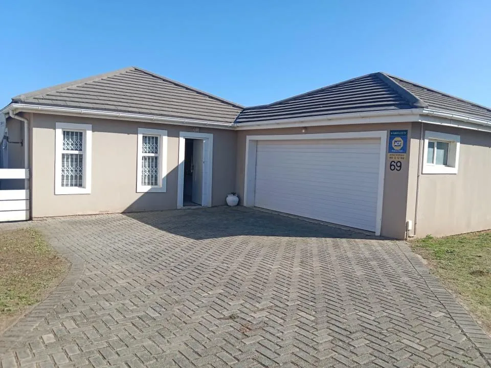3 Bedroom House to rent in Gonubie