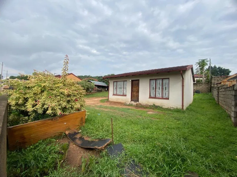 2 Bedroom House for sale in Kamagugu