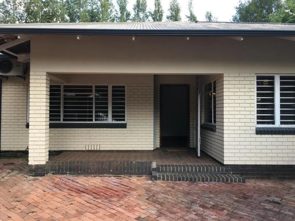 3 Bedroom House to rent in Menlo Park