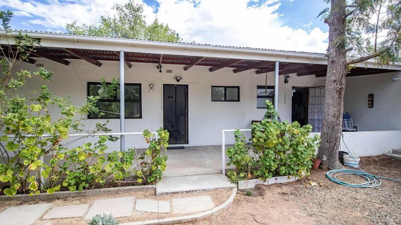 3 Bedroom House for sale in Aurora
