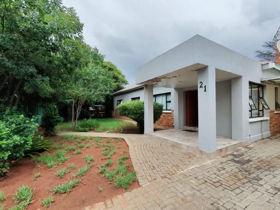 4 Bedroom House for sale in Herlear