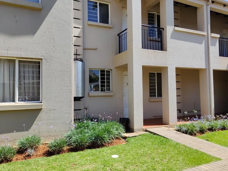 2 Bedroom Apartment in Klippoortjie