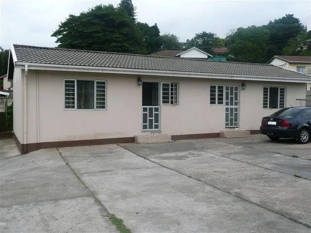 1 Bedroom House to rent in Montclair
