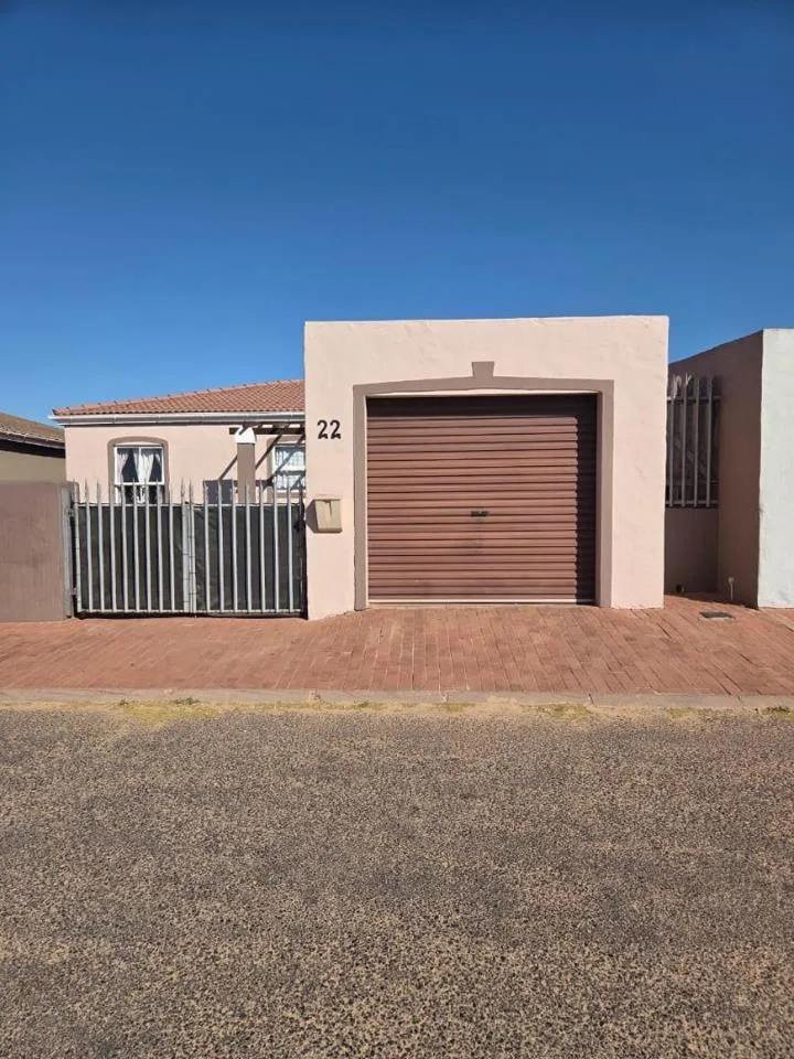 3 Bedroom House for sale in Saldanha Central