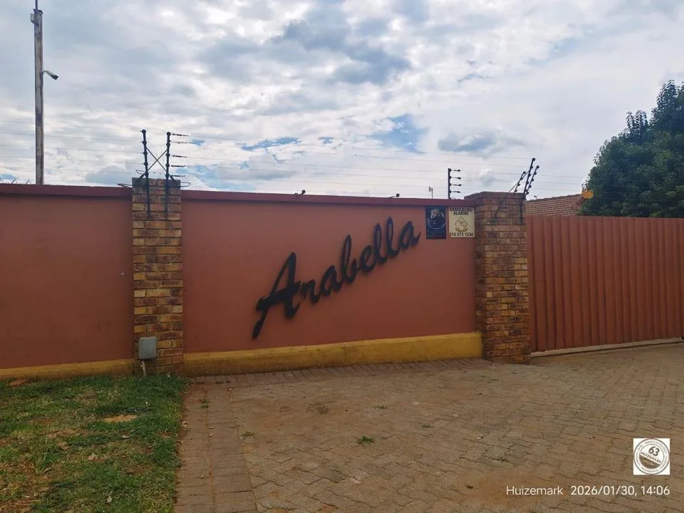 2 Bedroom Townhouse for sale in Vaalpark