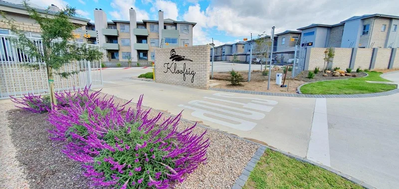 2 Bedroom Apartment / flat for sale in Hansmoeskraal AH