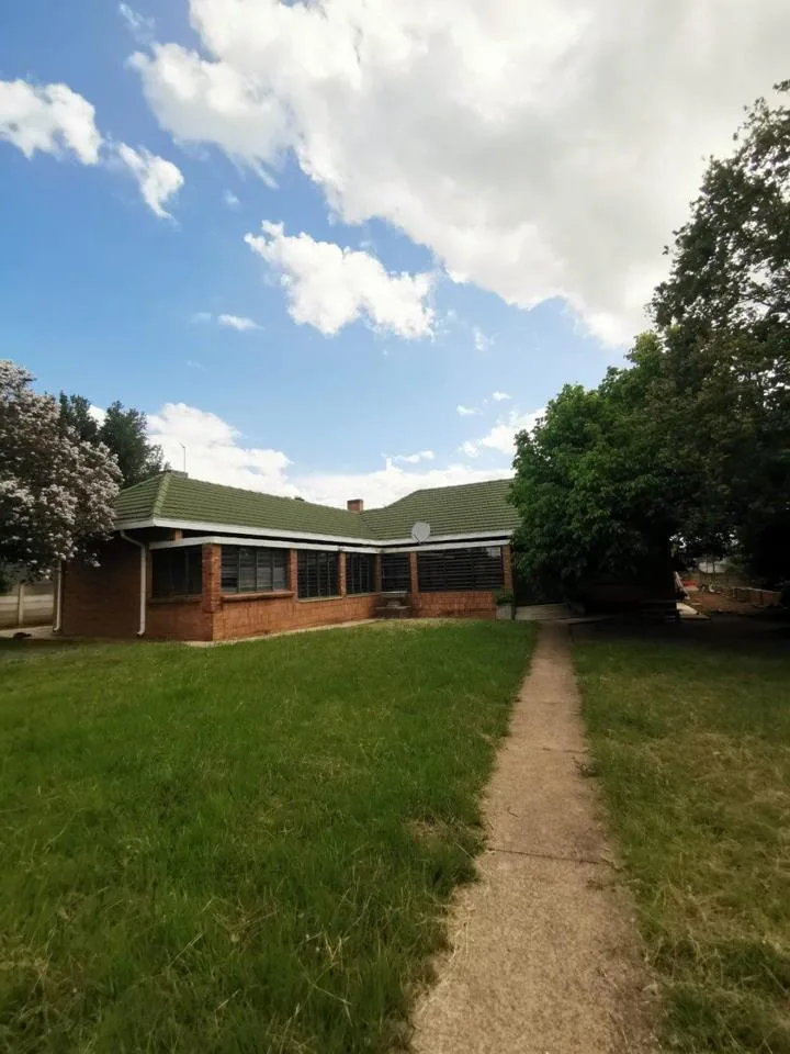 3 Bedroom House for sale in Newcastle Central