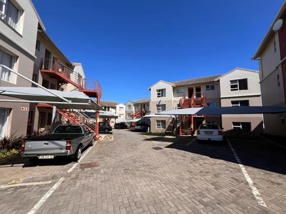 2 Bedroom Apartment / flat for sale in Jeffreys Bay Central