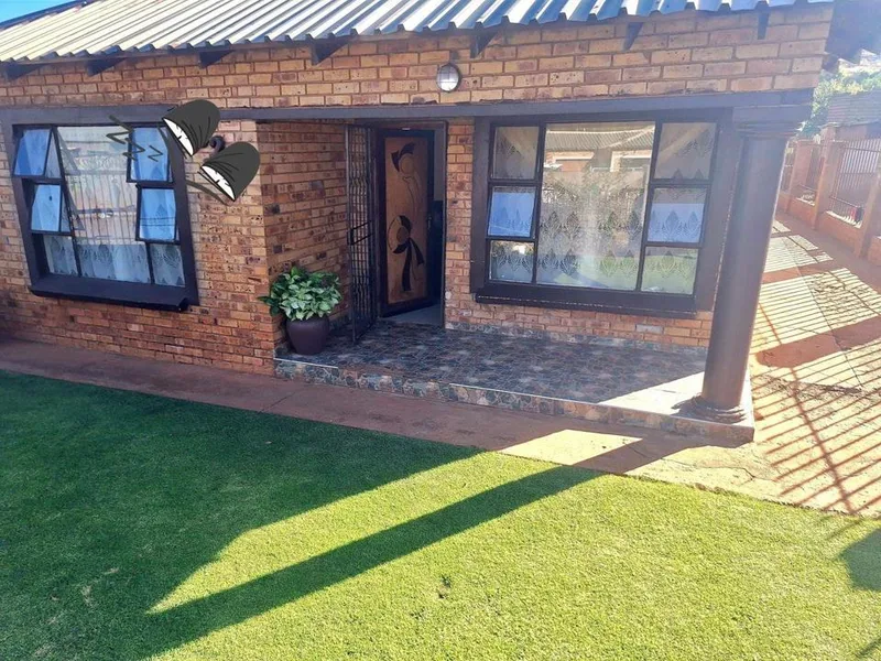 3 Bedroom House for sale in Promosa