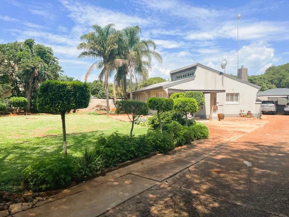 4 Bedroom House for sale in Mookgopong