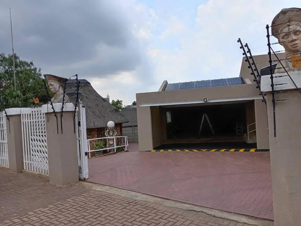 4 Bedroom House for sale in Helikon Park