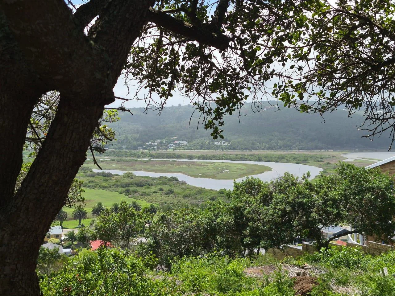 1 075 m² Land available in Groot Brakrivier