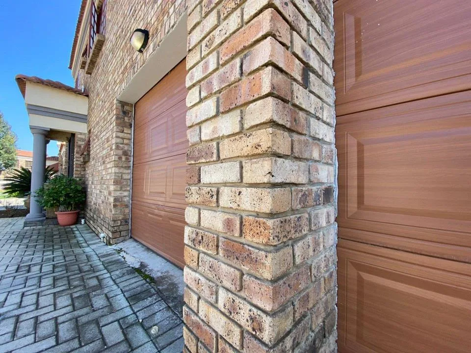 3 Bedroom House for sale in Grimbeeck Park