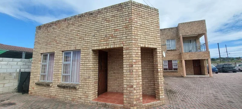 House for sale in Uitenhage Central
