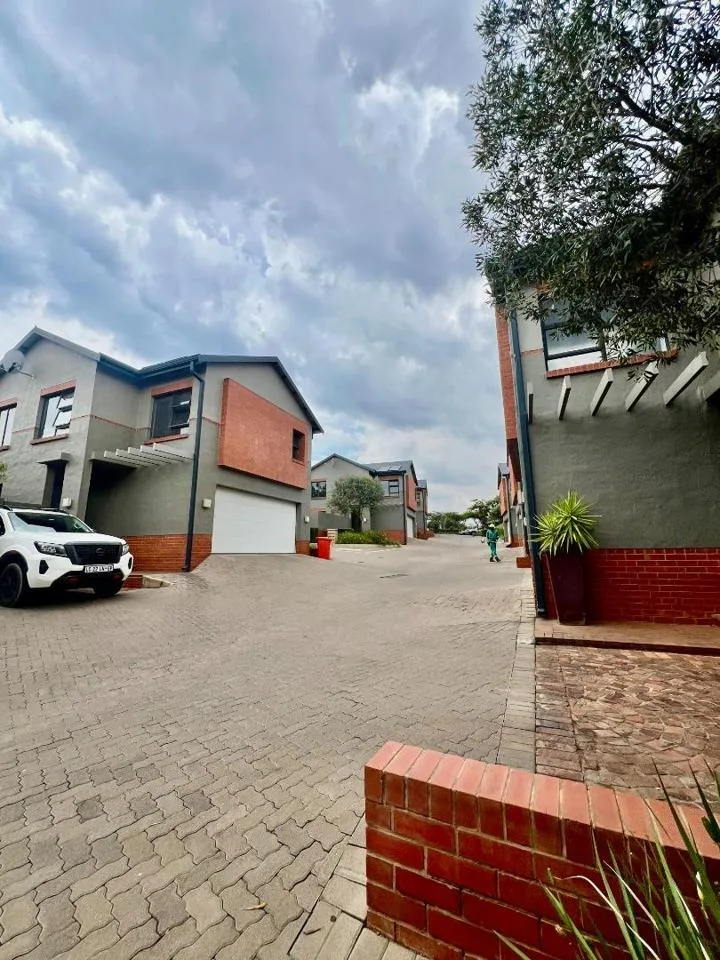 3 Bedroom Townhouse to rent in The Hills Game Reserve Estate