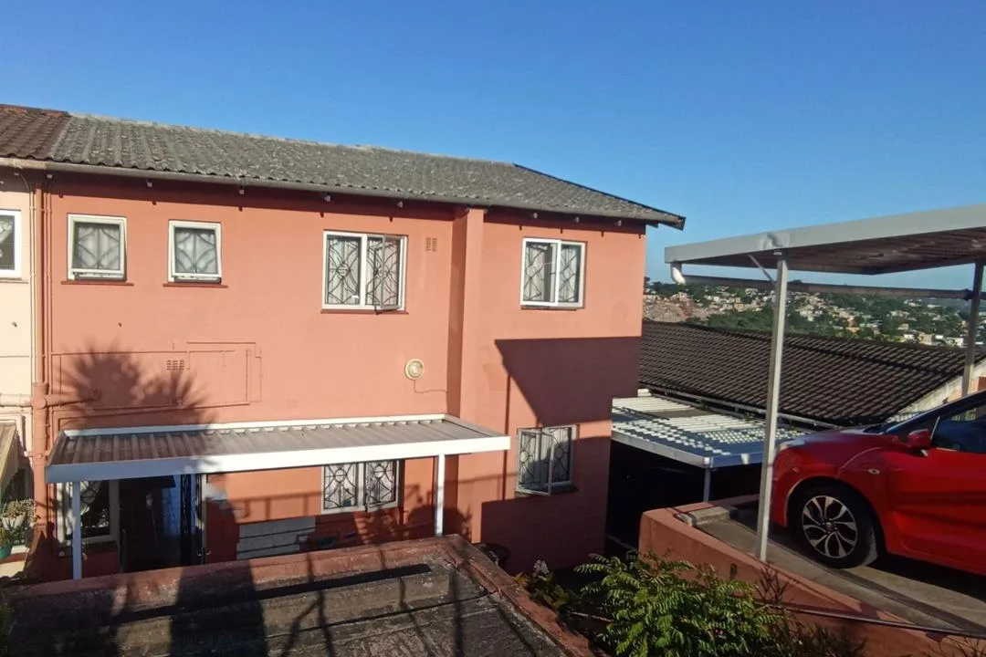 3 Bedroom Townhouse for sale in Bonela