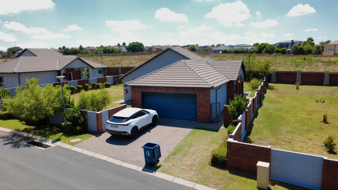 3 Bedroom Townhouse for sale in Amberfield