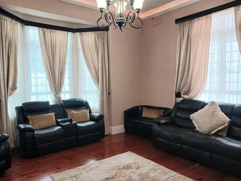 3 Bedroom Apartment / flat for sale in Musgrave